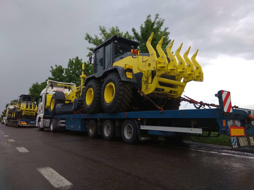 Přepravy stavebních strojů